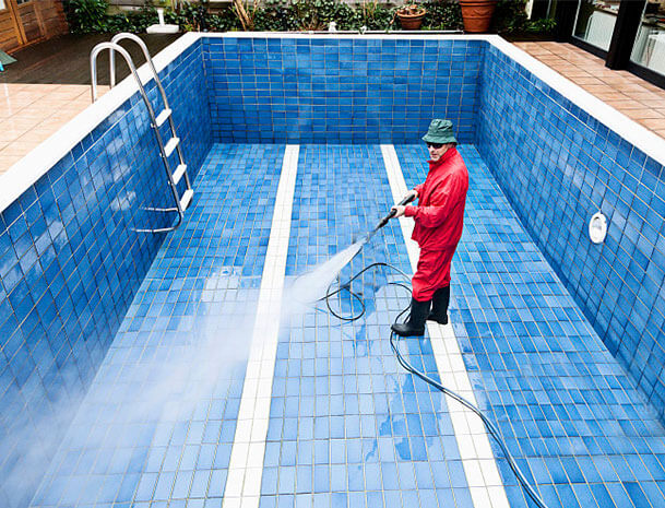 Swimming Pool Cleaning